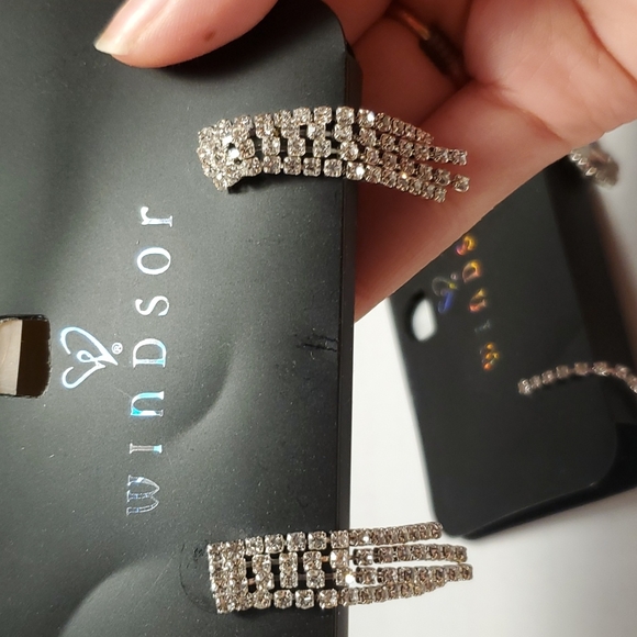 2Pack Rhinestone Earrings - Picture 4 of 6